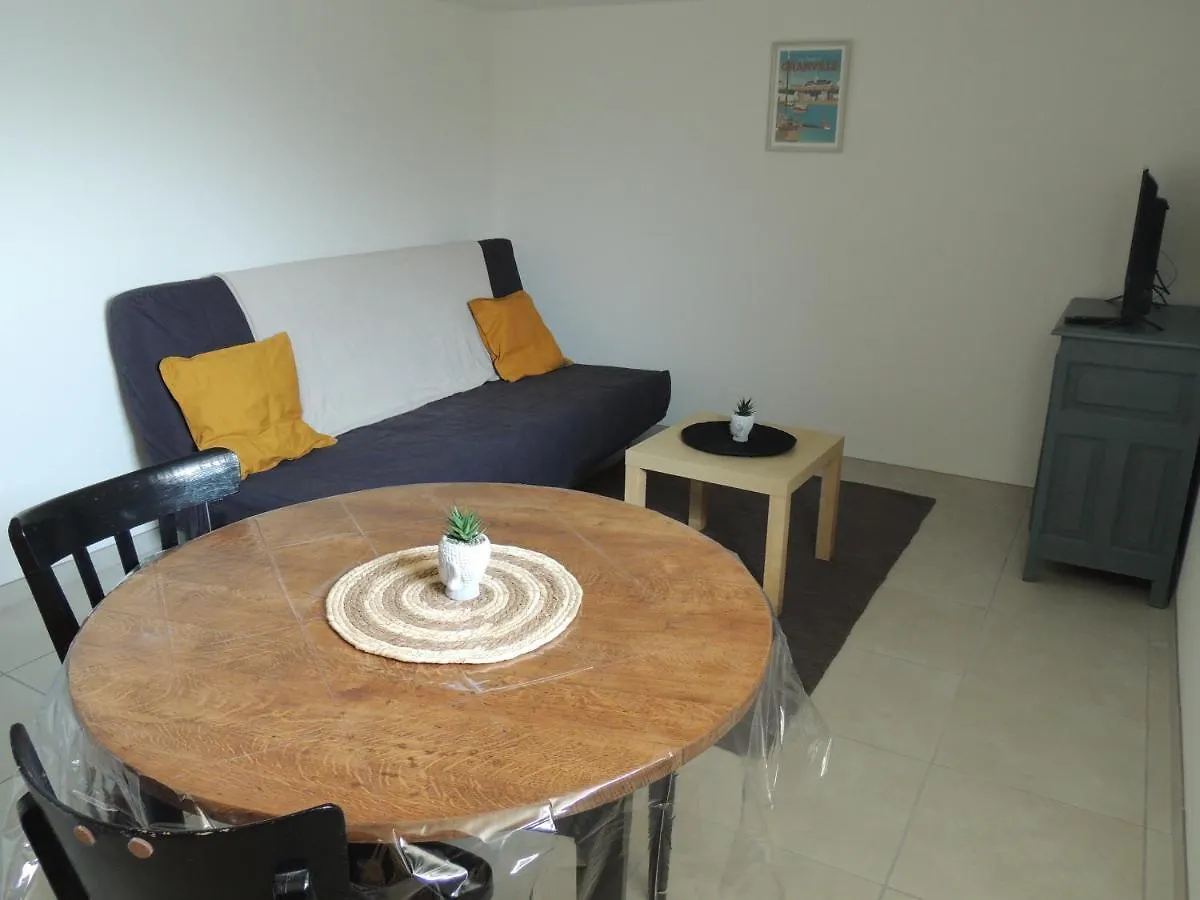Appartement Entre Terre Et Baie Pontorson 0*,  France